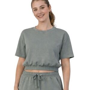 Yogalicious Sage Green Loungewear Athleisure Top Oversized Cropped Top Size M